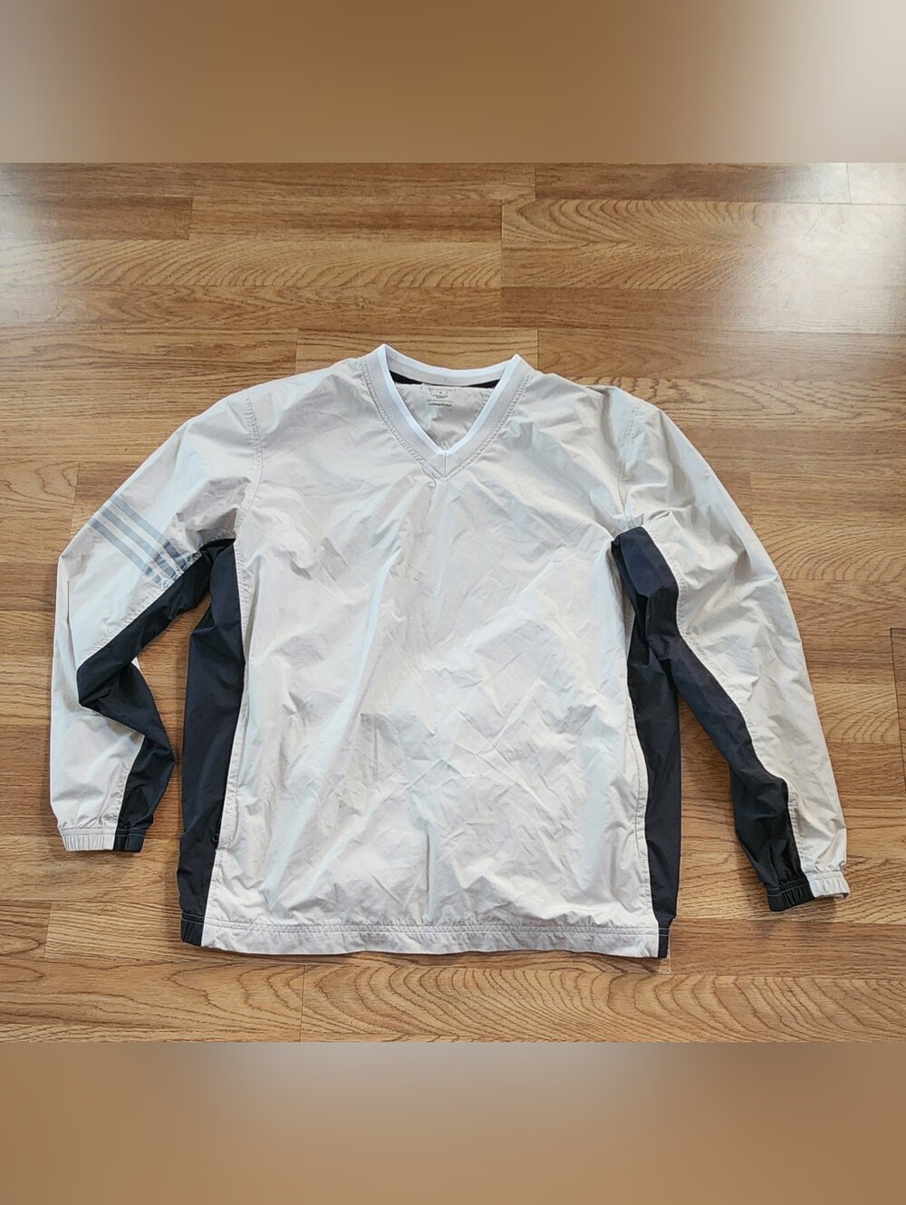 adidas Men's V-Neck Pullover Windshirt Size M